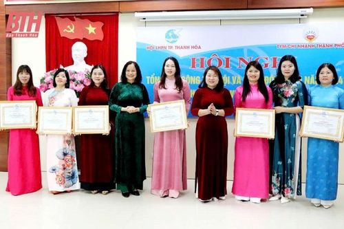 Phát huy vai trò tham gia xây dựng Đảng và hệ thống chính trị vững mạnh