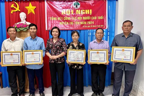 Hội Người cao tuổi huyện Tri Tôn tổng kết hoạt động năm 2024