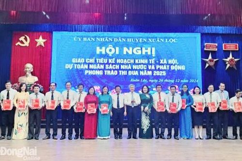 Khắp nơi trong tỉnh chiều 26-12-2024