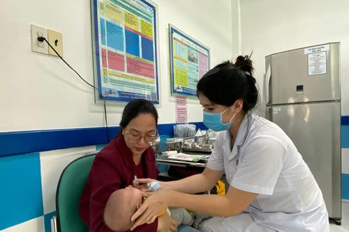 Năm 2025: Trẻ dưới 1 tuổi sẽ được uống miễn phí vắc xin Rota