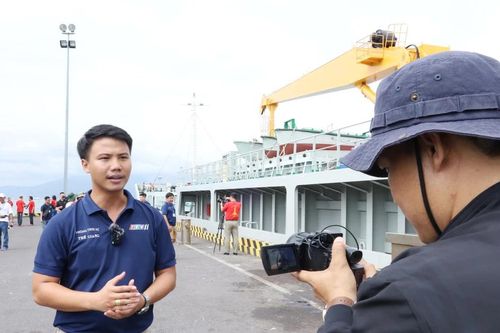 Háo hức Trường Sa