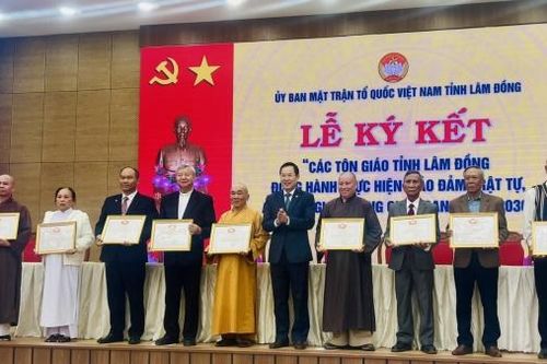 Tổng kết 10 năm Mô hình Các tôn giáo đồng hành thực hiện an toàn giao thông
