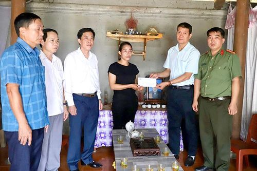 Chung tay xoa dịu nỗi đau