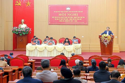 Đại biểu HĐND tỉnh tiếp xúc cử tri tại huyện Cẩm Khê