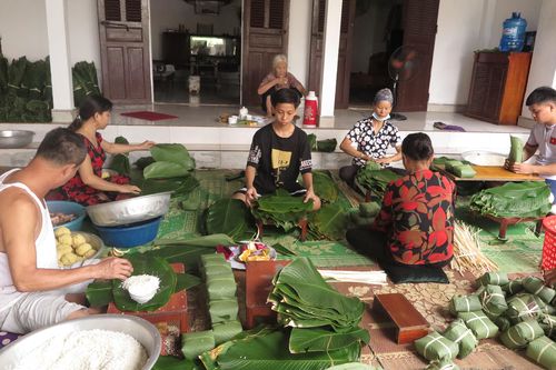 Nghề làm bánh chưng, bánh giầy trên quê hương Đất Tổ