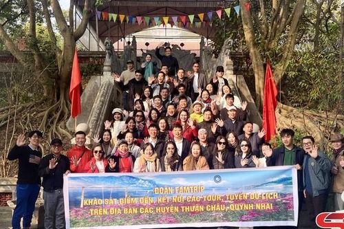 Đoàn Famtrip khảo sát điểm đến, kết nối các tour, tuyến du lịch tại huyện Quỳnh Nhai