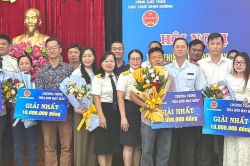 64 cá nhân, hộ kinh doanh trúng thưởng Hóa đơn may mắn của Cục Thuế Bình Dương