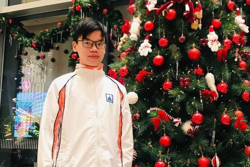 Nam sinh lớp 11 đạt 9.0 IELTS ngay lần thi đầu tiên chia sẻ bí quyết làm bài thi