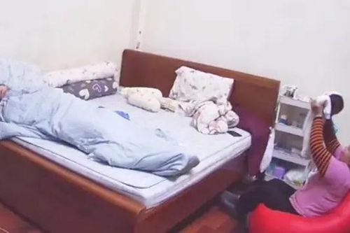 Bắt tạm giam bảo mẫu bạo hành bé hơn 1 tháng tuổi