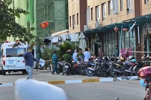 Xót thương cảnh đi thăm cháu ngoại, ông rơi từ tầng cao chung cư xuống đất tử vong