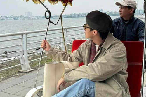 Người đạp xích lô chở Sơn Tùng M-TP tại Hồ Tây 'đổi đời' với mức thu nhập đáng mơ ước