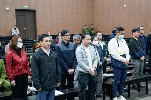 Xét xử vụ chuyến bay giải cứu giai đoạn 2: Cựu cán bộ công an được hưởng án treo