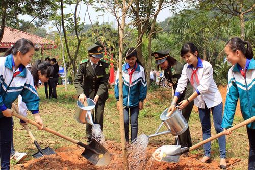 Hà Nội trồng mới 700.000 cây xanh, vì một Thủ đô xanh - sạch - đẹp