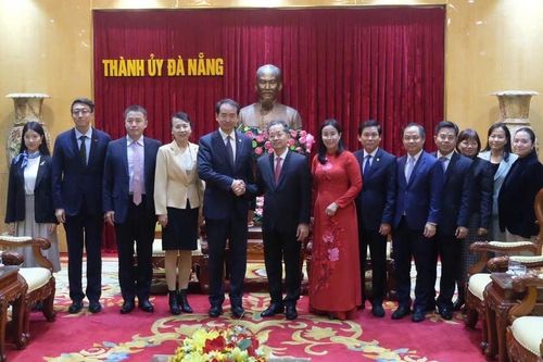Góp phần thắt chặt quan hệ hữu nghị hợp tác Việt - Trung
