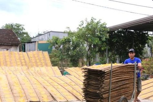 Làng nghề bánh tráng ở Đắk Lắk tất bật chạy đua với Tết