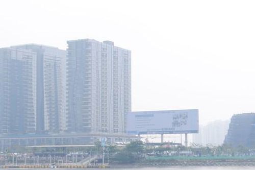Lý do TPHCM sương trắng mù mịt, nhiều tòa nhà mờ khuất