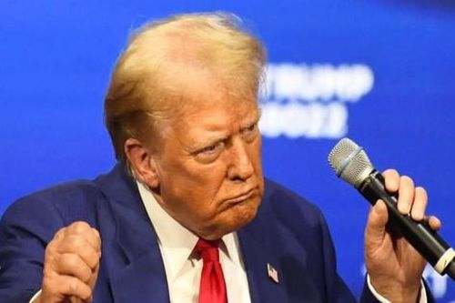 Ông Trump làm DJ