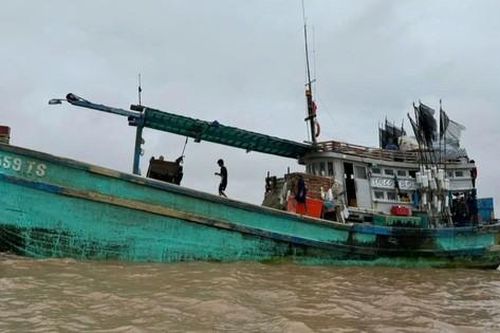 Ẩu đả trên tàu cá, 2 thuyền viên thương vong