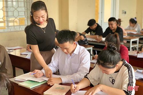 Hà Tĩnh: Đẩy mạnh hướng nghiệp cho học sinh hệ Giáo dục thường xuyên