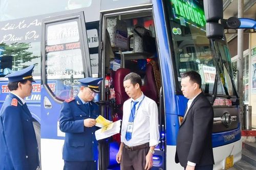 Yêu cầu các doanh nghiệp vận tải Nghệ An không tự ý tăng giá cước dịp Tết