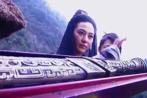 Kiếm hiệp Kim Dung: Vũ khí sắc bén nhất, vượt xa Ỷ Thiên kiếm