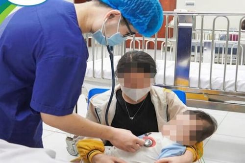 Bé trai rối loạn ý thức do sai lầm này của người thân
