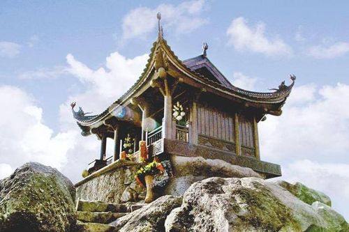 Giải mã bí ẩn về ngôi chùa độc nhất vô nhị trên thế giới tọa lạc ở Việt Nam, nằm tại nơi linh thiêng ngàn năm
