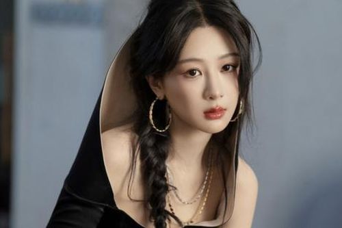 Nữ diễn viên từng bị nói 'xấu' có tiếng nay lộ nhan sắc mới khó tin