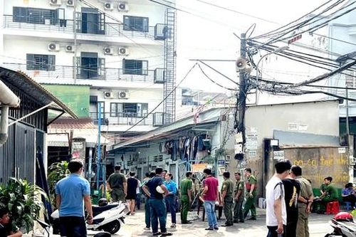 TPHCM: Cháy nhà trọ 5 tầng ở Thủ Đức, 2 vợ chồng trẻ tử vong