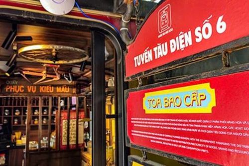 Hoài niệm trên những toa tàu điện cũ