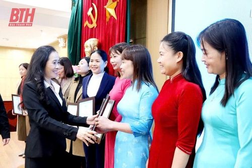 Tiếp tục đẩy mạnh Cuộc vận động xây dựng 'Gia đình 5 không, 3 sạch' gắn với xây dựng NTM nâng cao, NTM kiểu mẫu, đô thị văn minh