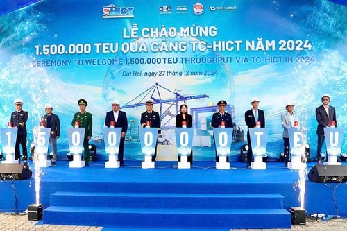Năm đầu tiên Tân cảng Hải Phòng đón 1.500.000 TEU