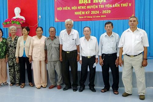 Đại hội Hội Người tù kháng chiến huyện Tri Tôn