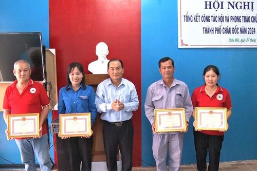 Hội Chữ thập đỏ TP. Châu Đốc tổng kết công tác hội năm 2024