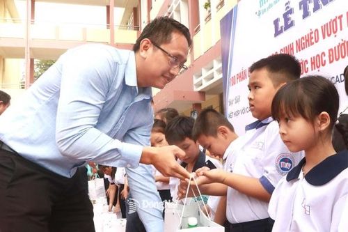 Thu hút nguồn lực quốc tế cho phát triển giáo dục
