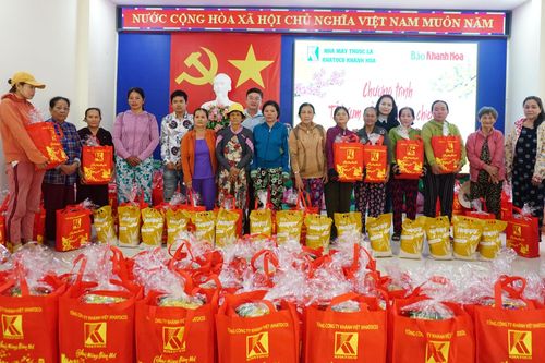 Cam Lâm: Các nhóm giúp đỡ có nhiều hỗ trợ cho đồng bào dân tộc thiểu số