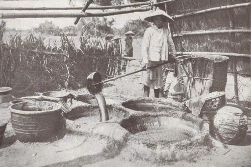 Qua lò ép mía nấu đường…