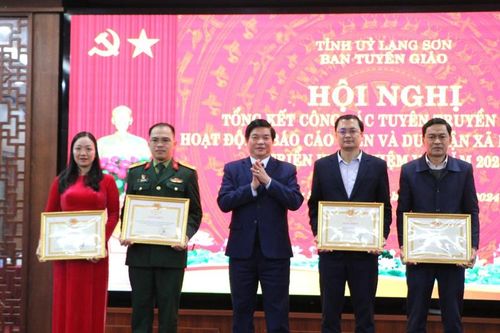 Triển khai nhiệm vụ công tác tuyên truyền miệng, hoạt động báo cáo viên và dư luận xã hội năm 2025