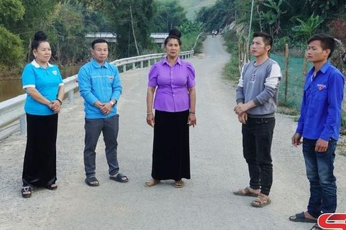 Hạt nhân đoàn kết của bản