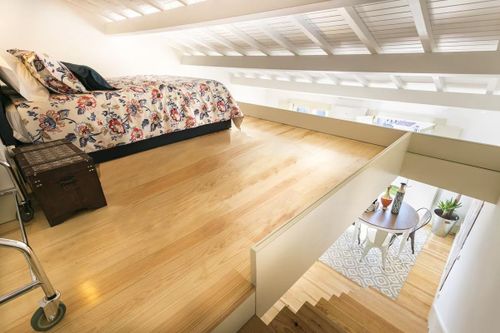 Xu hướng lót sàn gác lửng bằng nhựa chịu lực 2025