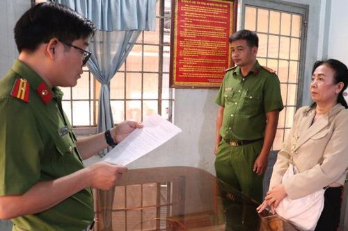 Lừa bán đất chiếm đoạt 8 tỷ đồng
