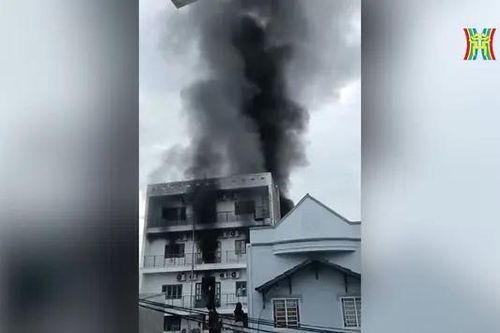 Cháy nhà trọ ở Thủ Đức, hai người tử vong