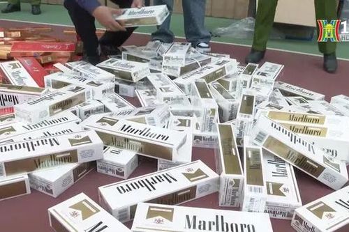 Thu giữ hàng trăm nghìn bao thuốc lá điếu nhập lậu