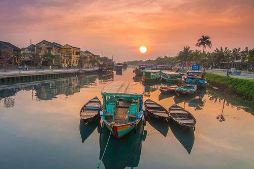 Khám phá sông Hoài giữa lòng phố cổ Hội An