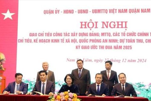 Quận Nam Từ Liêm tổ chức ký giao ước thi đua năm 2025