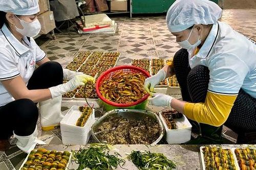 Làng chế biến lươn lớn nhất xứ Nghệ tất bật vào Tết