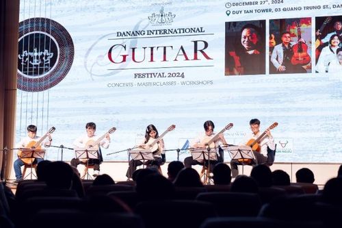 Nhóm nghệ sĩ trẻ Việt Nam mở màn ấn tượng tại Festival guitar Đà Nẵng