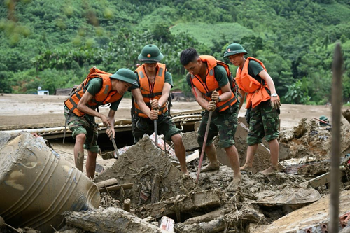 Toàn quân hoàn thành toàn diện công tác quân sự, quốc phòng năm 2024 - Bài 4: Điểm tựa vững chắc của nhân dân trong thiên tai, hoạn nạn (Tiếp theo và hết)