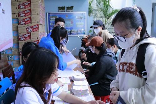 Nhiều hoạt động hỗ trợ sinh viên dịp Tết Nguyên đán 2025