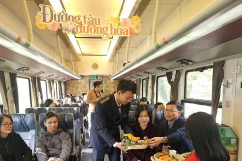 Thí điểm vận hành tàu du lịch kết nối Hà Nội – Thái Nguyên